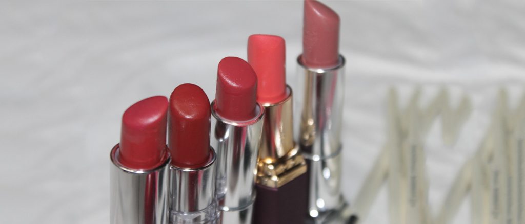Tips to avoid your red lipstick from bleeding