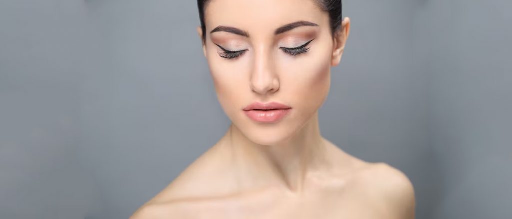 Mistakes We Make While Applying Eyeliner