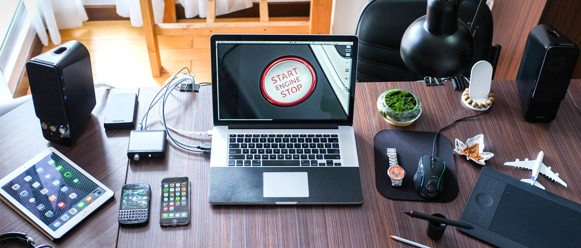 7 Personality Traits Revealed by Your Work Desk