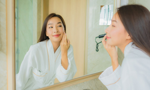 coconut oil used as moisturizer